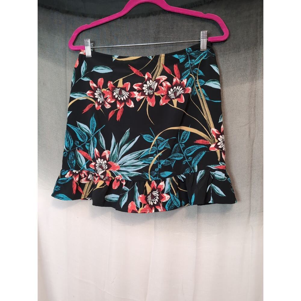 Band of Gypsies Woman's Tropical Ruffle Hem Skirt Size Medium (398)
